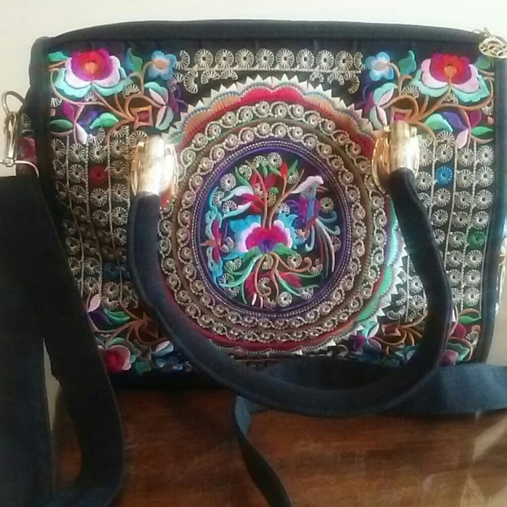 New Embroidered Shoulder Crossbody Purse